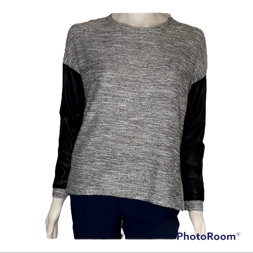 Tobi faux sleeves Over sized small